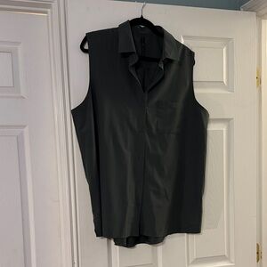 GAIAM Black Sleeveless Button Down Shirt